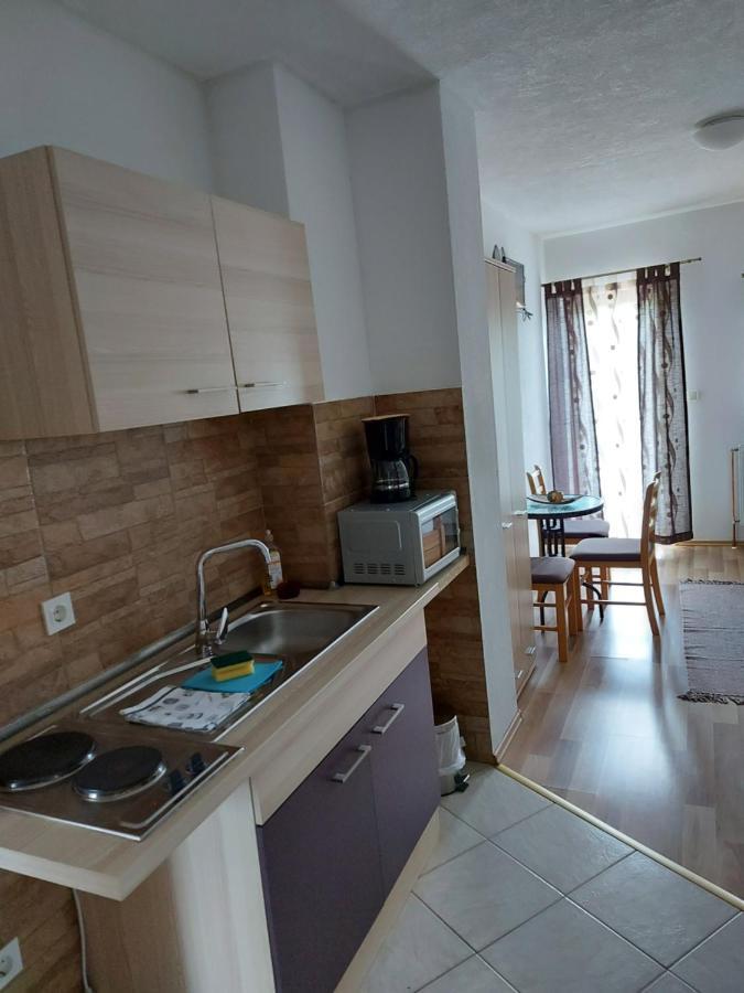 House Sara Apartment Korenica Exterior photo